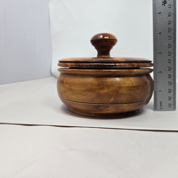 Art In Wood By Swanson Hand Made Keepsake Wood Bowl With Lid, Gloss Finish. - Picture 11 of 11